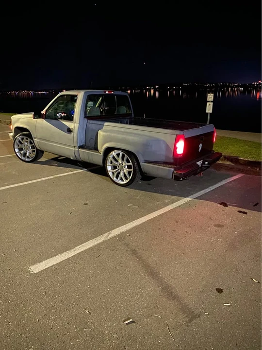 1995 GMC Sierra 1st Gen - Image 4 of 5
