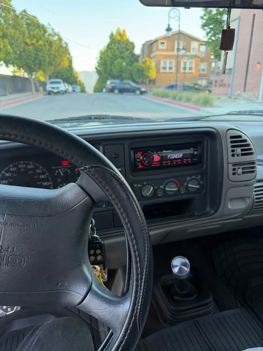 1995 GMC Sierra 1st Gen - Image 9 of 11