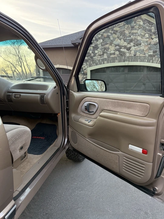 1995 GMC Sierra 1st Gen - Image 20 of 21