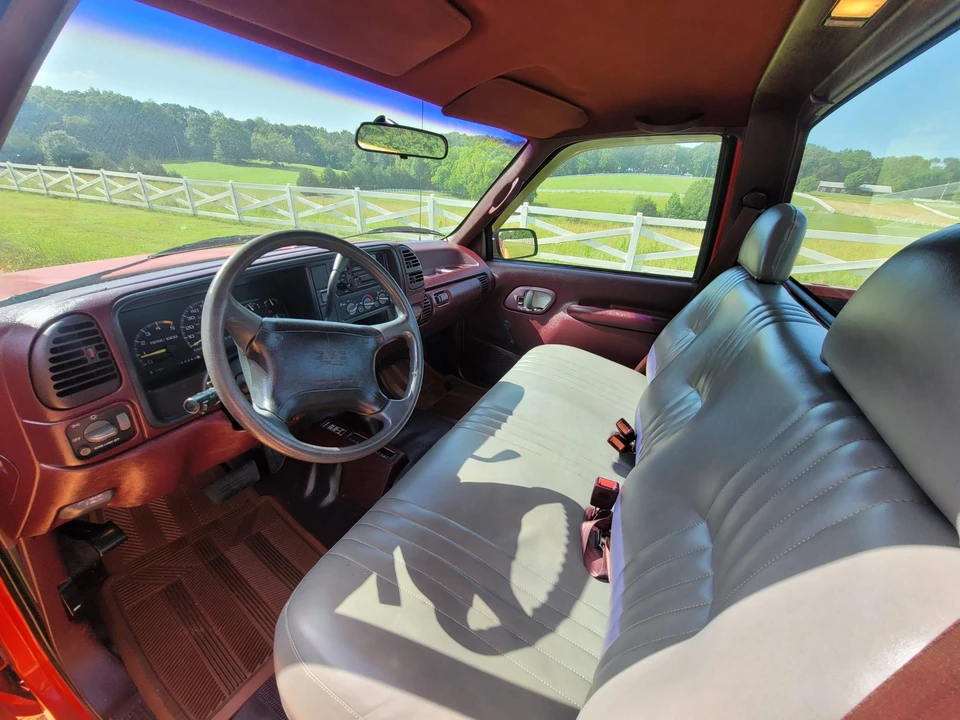 1995 GMC Sierra 1st Gen - Image 23 of 31