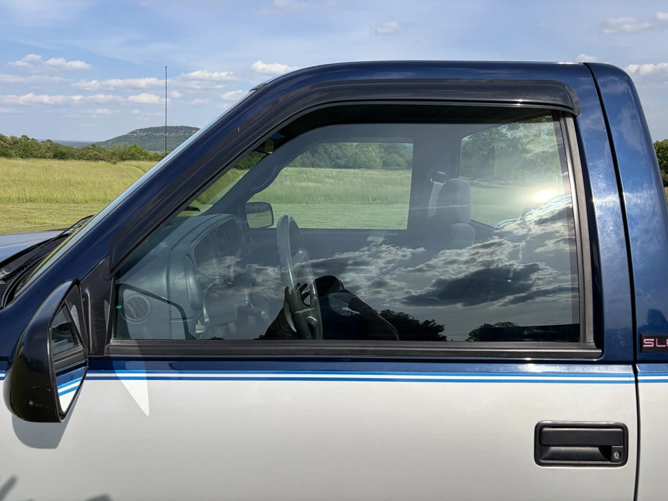 1995 GMC Sierra 1st Gen - Image 29 of 31