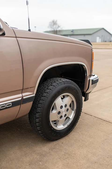 1995 GMC Sierra 1st Gen - Image 29 of 31
