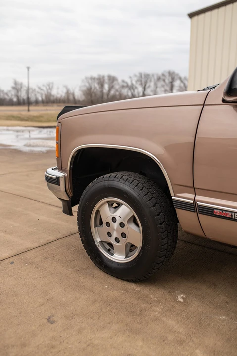 1995 GMC Sierra 1st Gen - Image 25 of 31