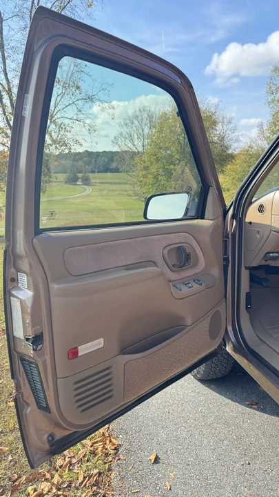 1995 GMC Sierra 1st Gen - Image 19 of 31