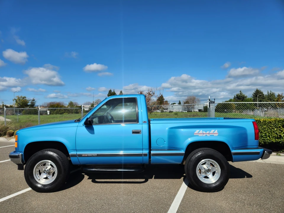 1995 GMC Sierra 1st Gen - Image 9 of 31
