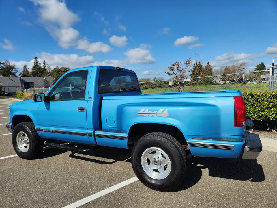 1995 GMC Sierra 1st Gen - Image 10 of 31