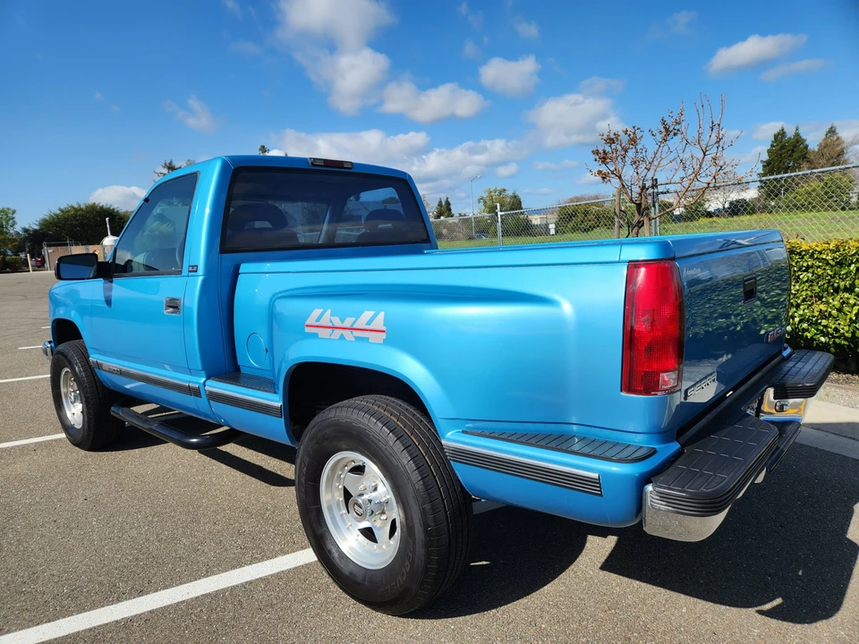 1995 GMC Sierra 1st Gen - Image 11 of 31