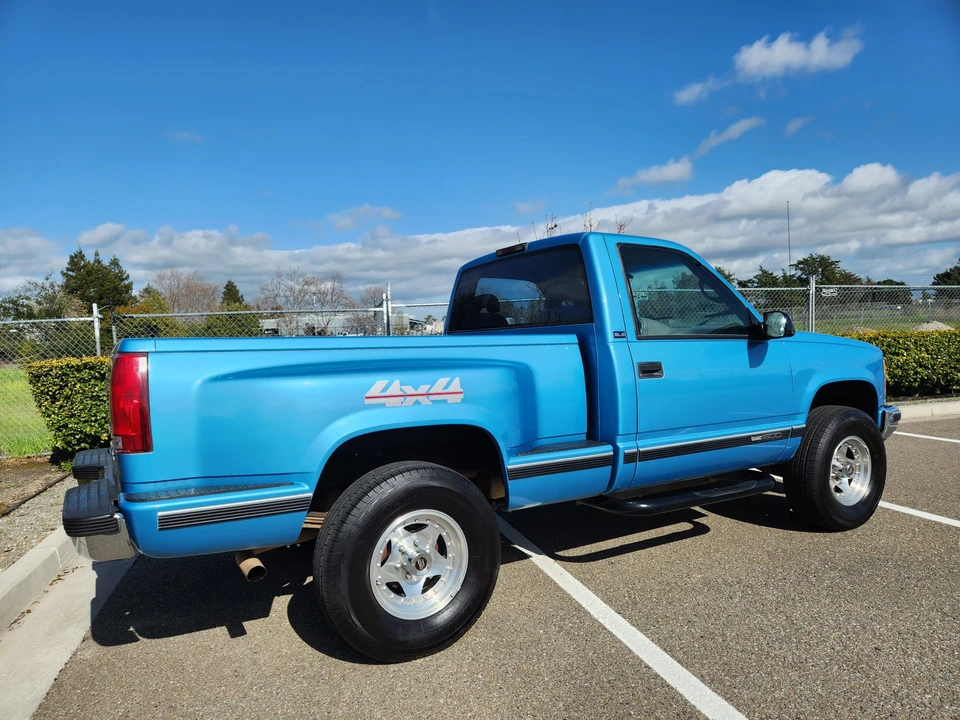 1995 GMC Sierra 1st Gen - Image 18 of 31