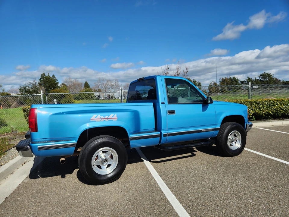 1995 GMC Sierra 1st Gen - Image 19 of 31