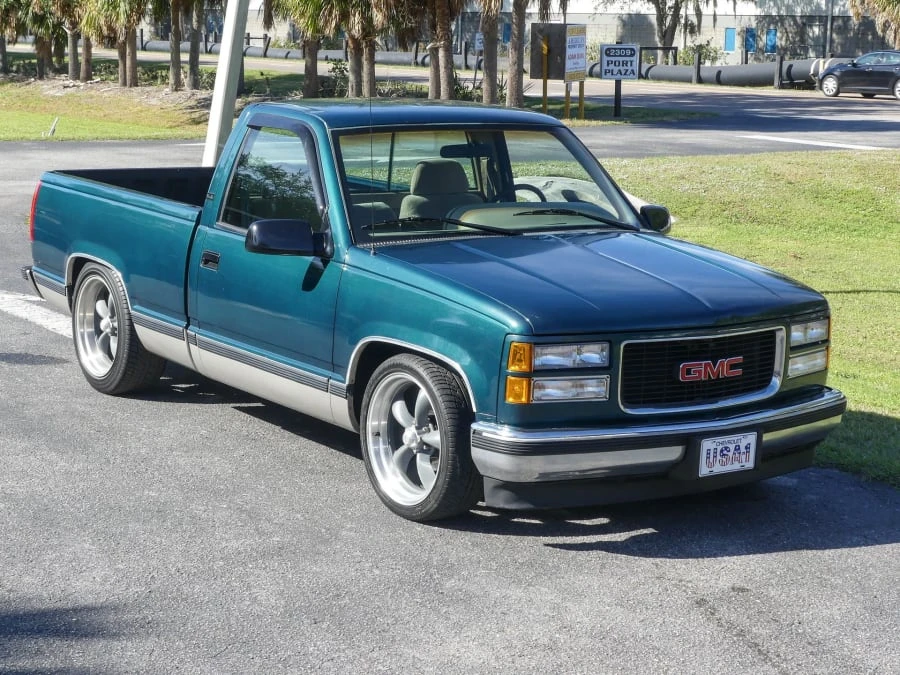 1995 GMC Sierra 1st Gen - Image 3 of 13