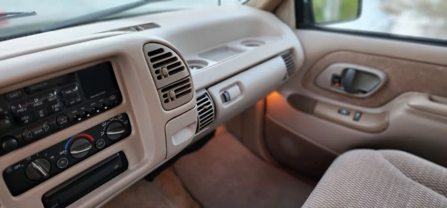 1995 GMC Sierra 1st Gen - Image 6 of 13