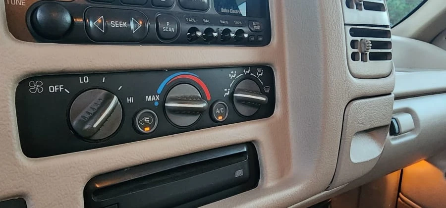 1995 GMC Sierra 1st Gen - Image 9 of 13