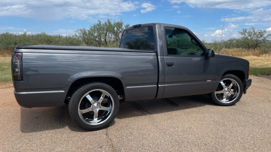 1995 GMC Sierra 1st Gen - Image 6 of 8