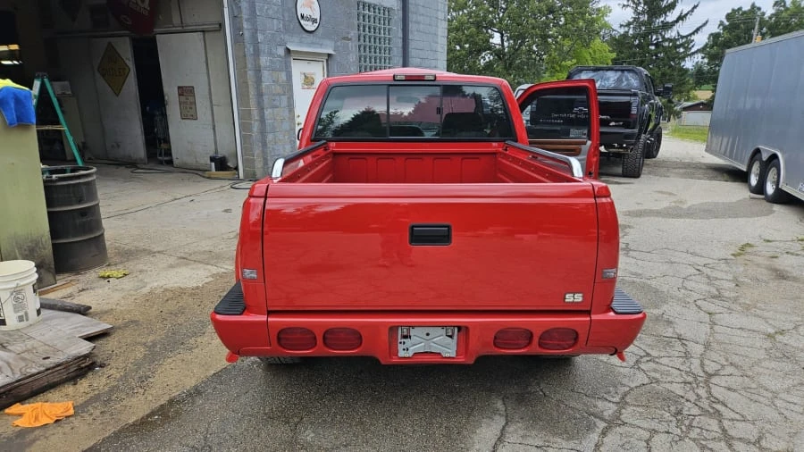 1995 GMC Sierra 1st Gen - Image 4 of 19