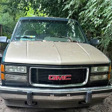 1995 GMC Sierra SLE Pickup 2D 8 ft