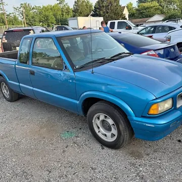 1995 GMC Sonoma Club Cab Pickup