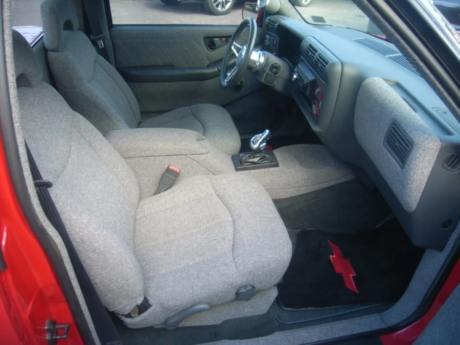 1995 GMC S-15/Sonoma - Image 4 of 12