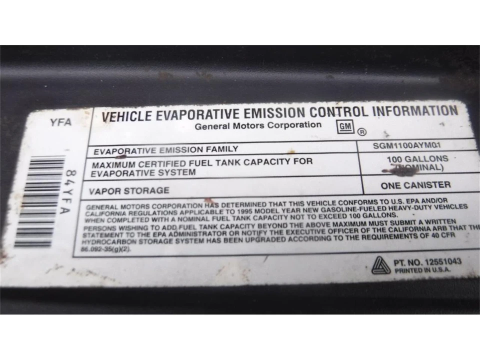 1995 GMC Suburban 8th Gen - Image 12 of 31