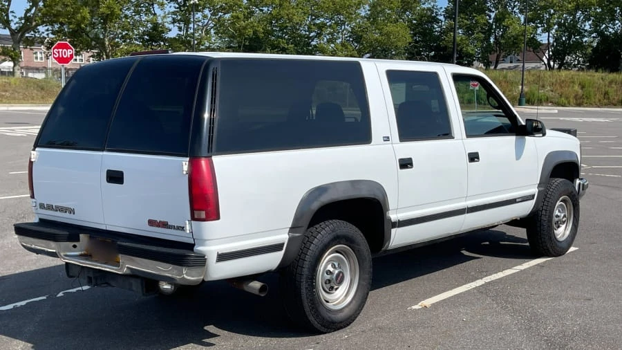 1995 GMC Suburban 8th Gen - Image 8 of 8