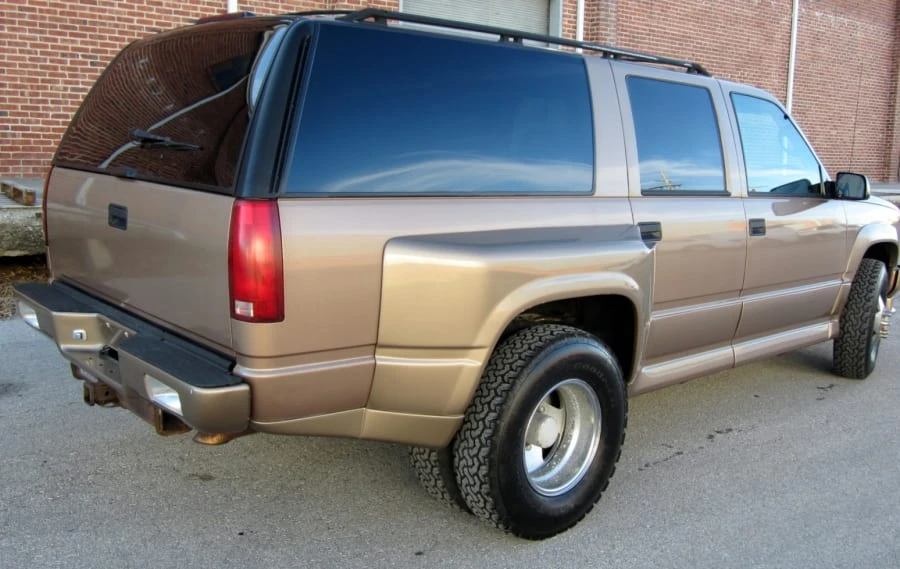 1995 GMC Suburban 8th Gen - Image 6 of 7