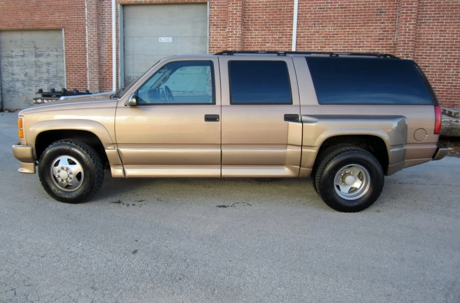 1995 GMC Suburban 8th Gen - Image 7 of 7