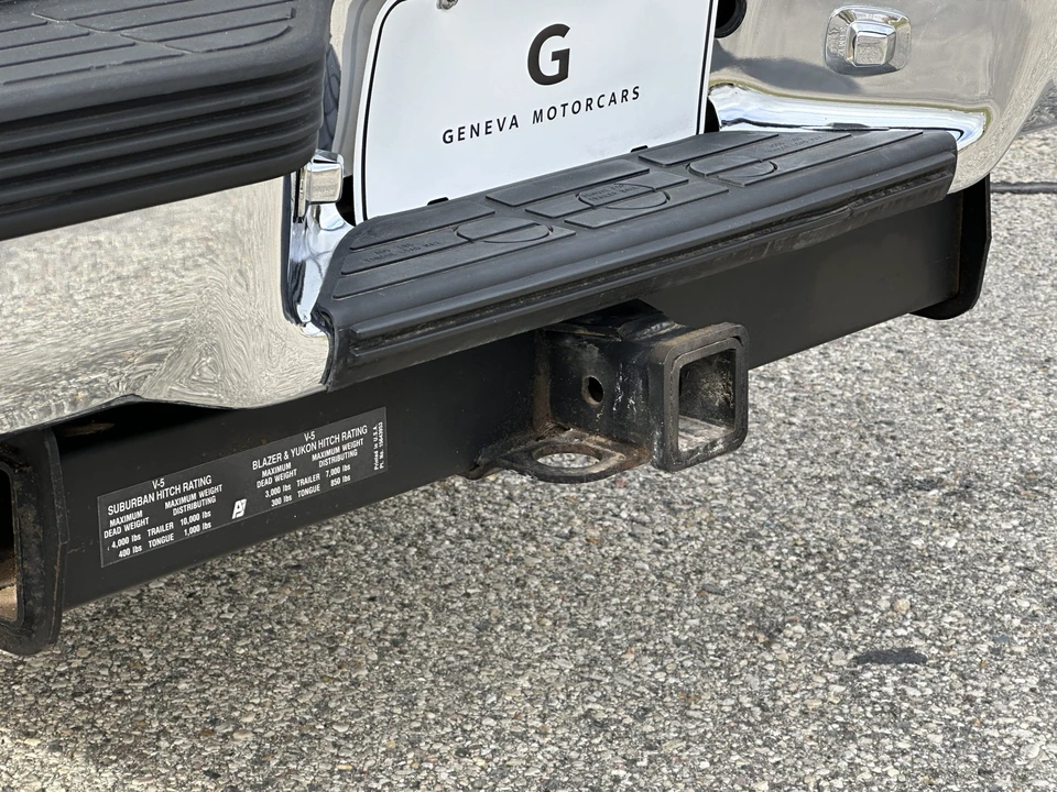 1995 GMC Suburban 8th Gen - Image 29 of 31