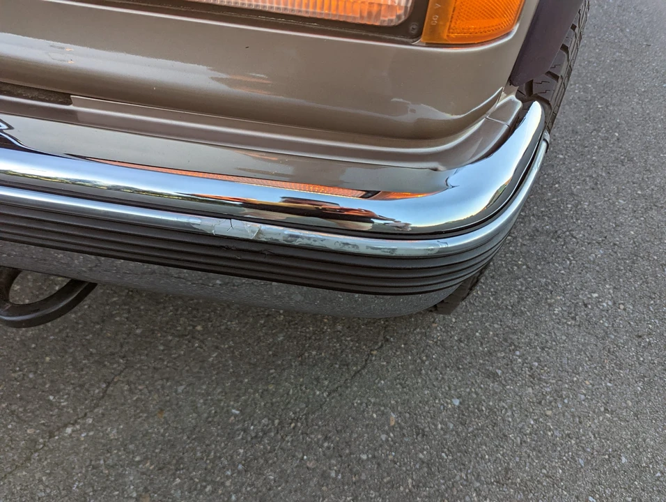 1995 GMC Suburban 8th Gen - Image 30 of 31