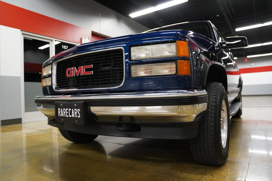 1995 GMC Suburban 7th Gen - Image 22 of 31