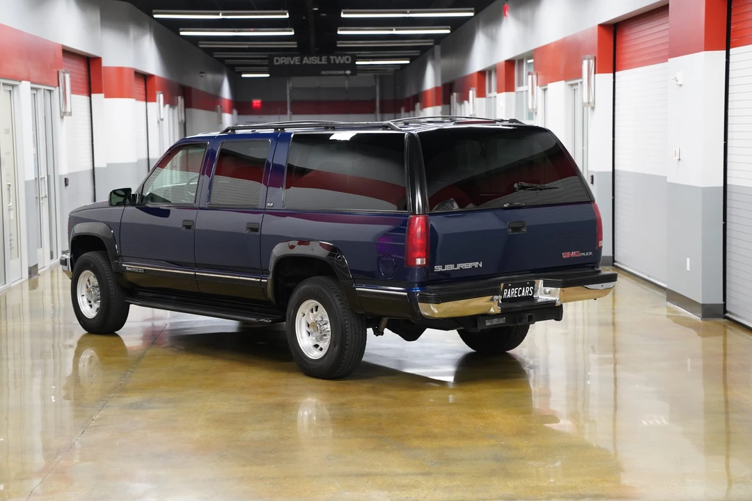 1995 GMC Suburban 7th Gen - Image 24 of 31