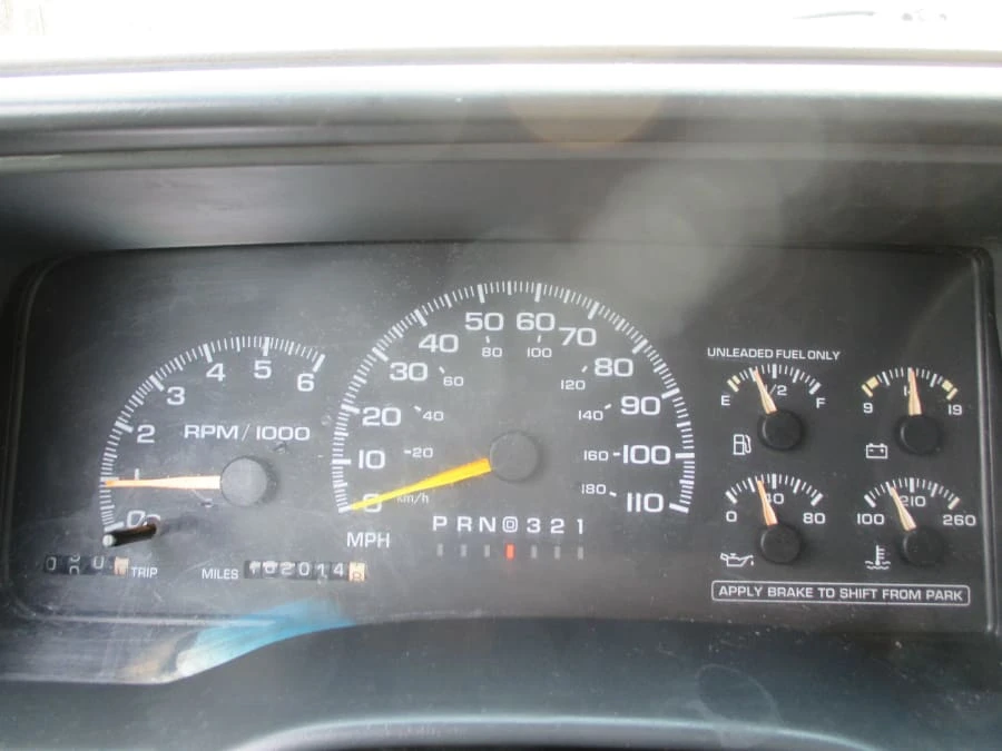 1995 GMC Suburban 8th Gen - Image 15 of 20