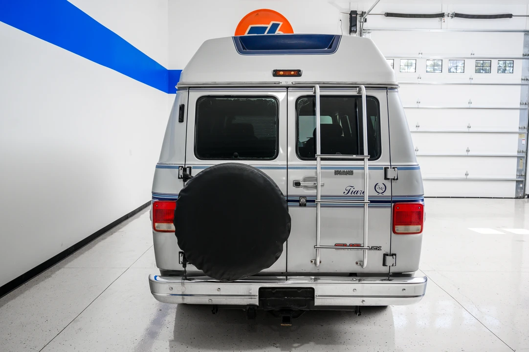1995 GMC G-series Van - Image 9 of 31