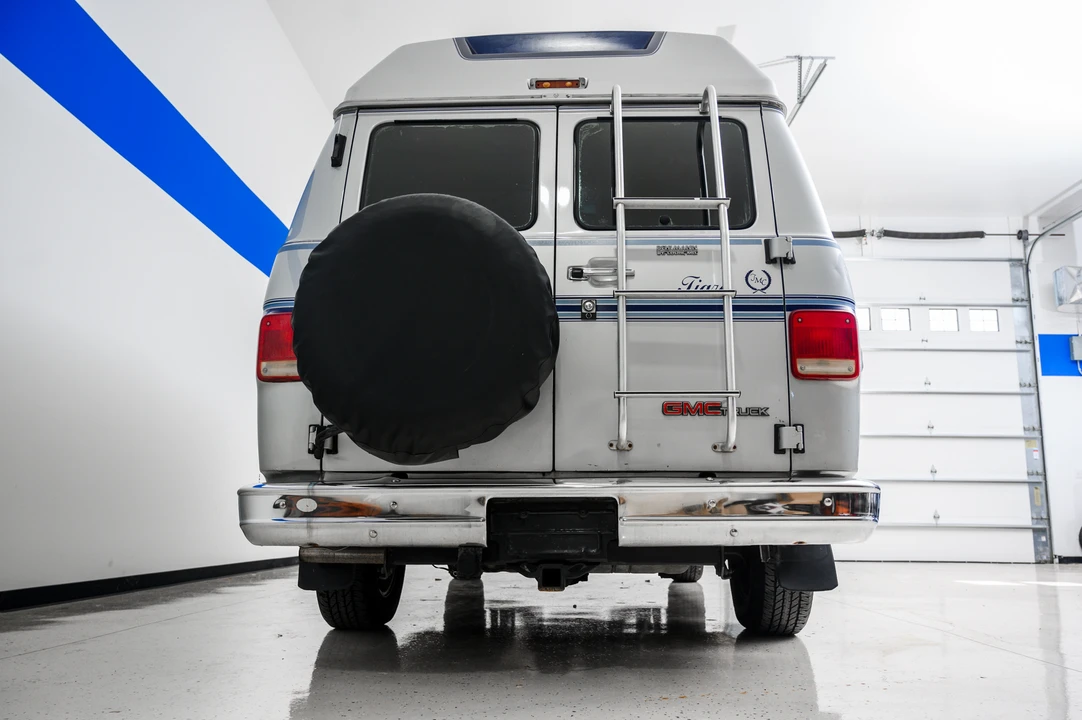 1995 GMC G-series Van - Image 10 of 31