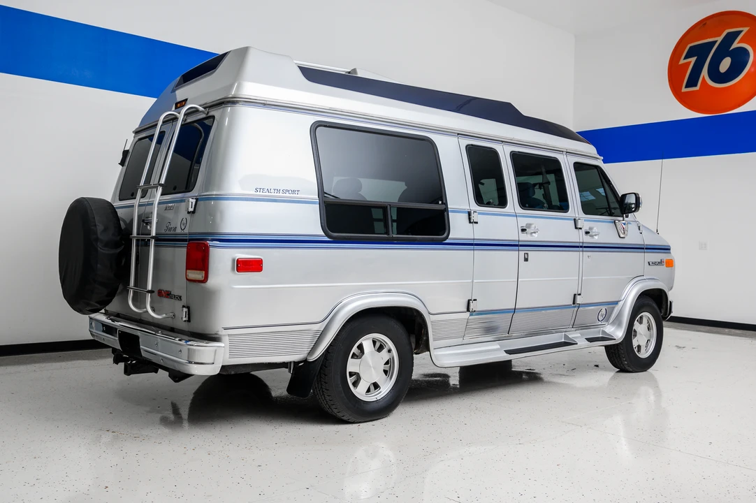 1995 GMC G-series Van - Image 11 of 31