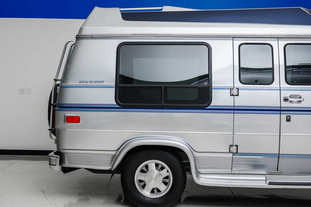 1995 GMC G-series Van - Image 16 of 31