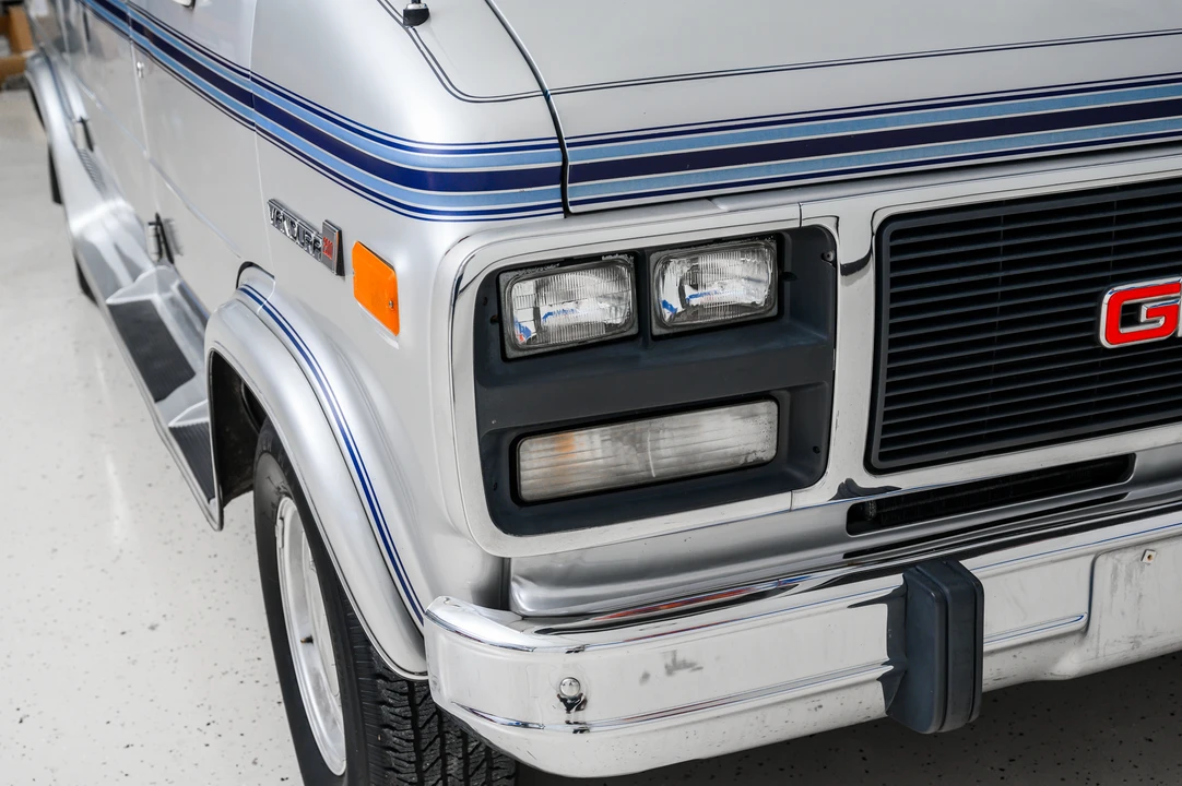 1995 GMC G-series Van - Image 17 of 31