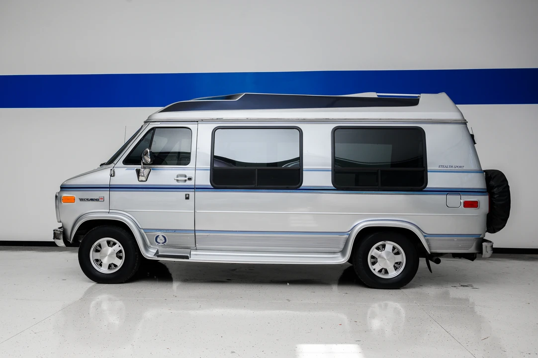 1995 GMC G-series Van - Image 7 of 31