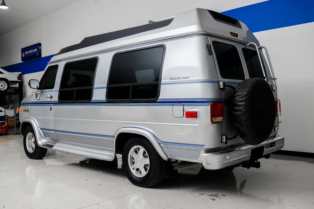 1995 GMC G-series Van - Image 8 of 31