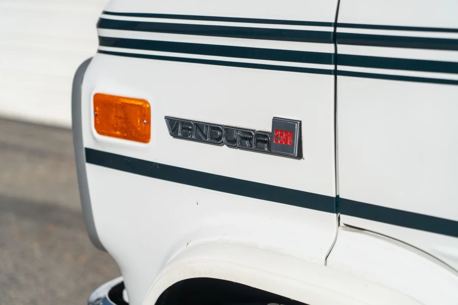 1995 GMC G-series Van - Image 7 of 16