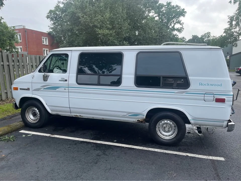 1995 GMC G-series Van - Image 3 of 9
