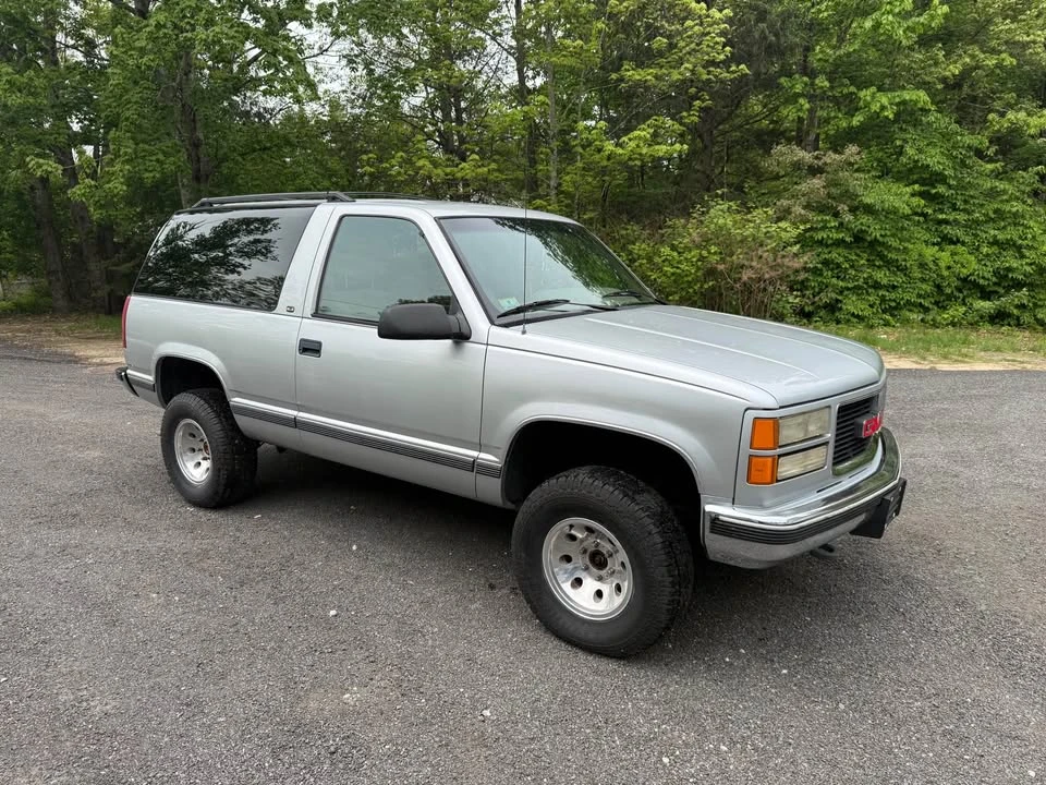 1995 GMC Yukon 1st Gen - Image 2 of 12