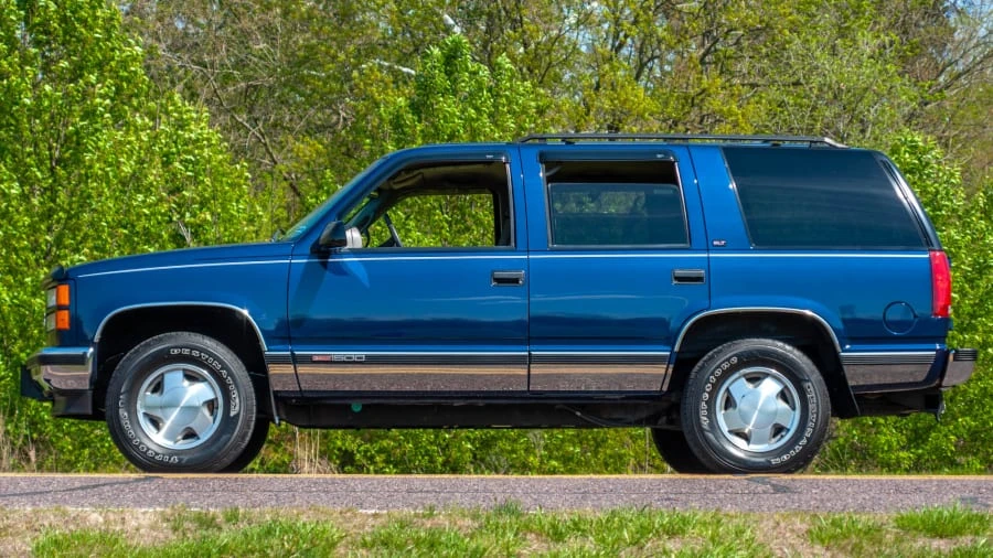 1995 GMC Yukon 1st Gen - Image 2 of 25