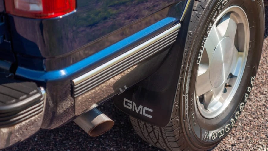 1995 GMC Yukon 1st Gen - Image 18 of 25