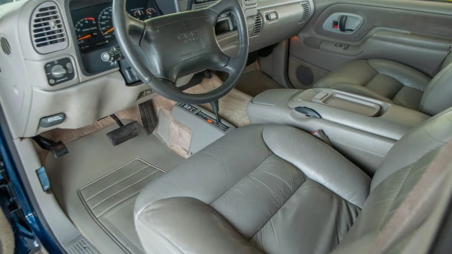 1995 GMC Yukon 1st Gen - Image 3 of 25