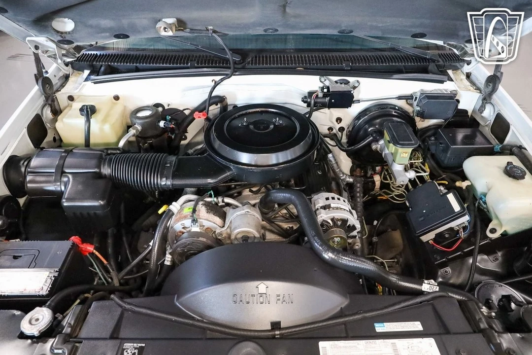 1995 GMC Yukon 1st Gen - Image 3 of 12