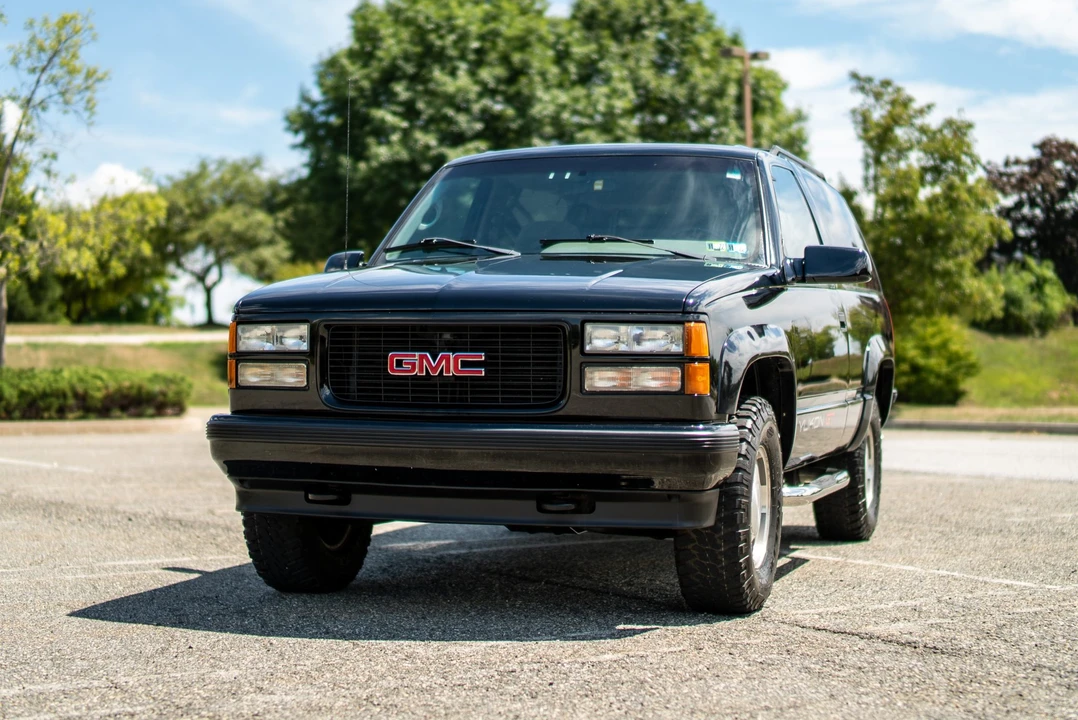 1995 GMC Yukon 1st Gen - Image 2 of 31