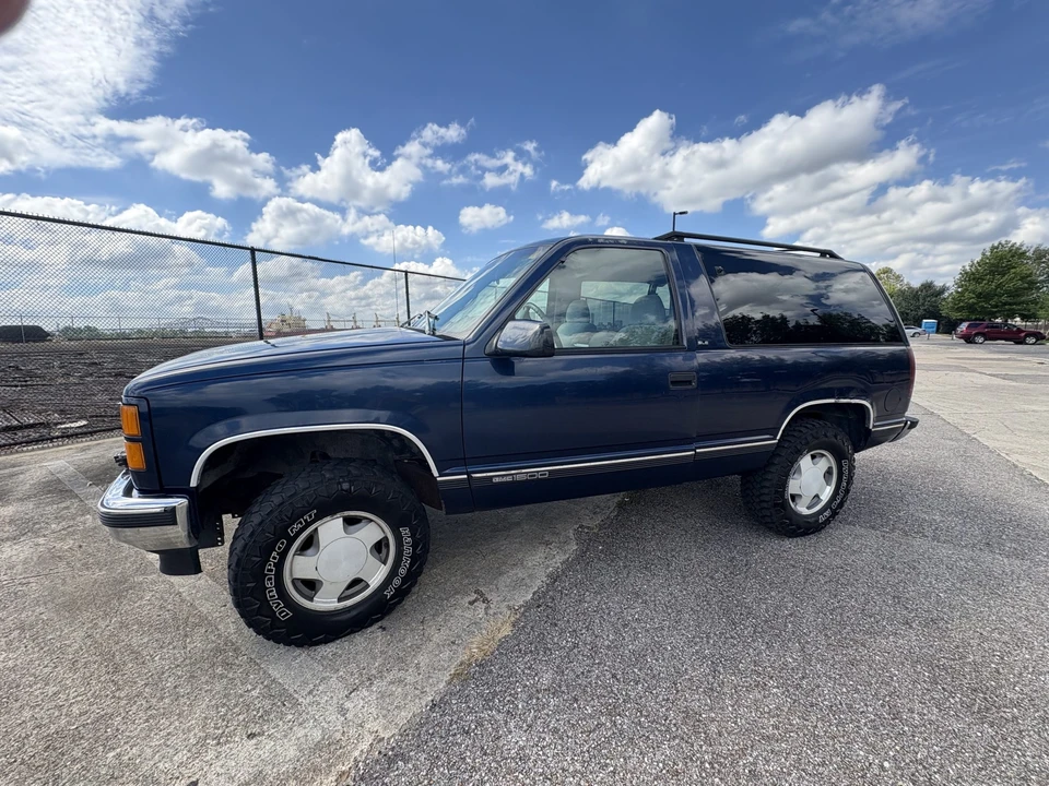 1995 GMC Yukon 1st Gen - Image 9 of 31