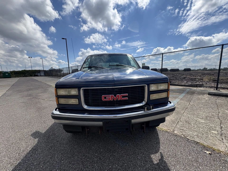 1995 GMC Yukon 1st Gen - Image 18 of 31