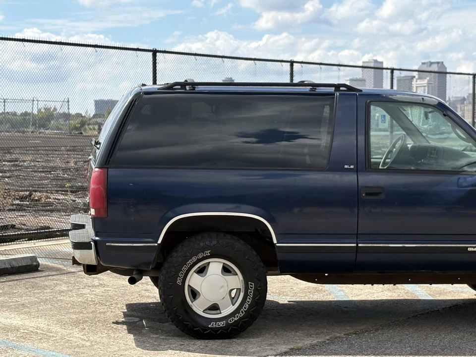 1995 GMC Yukon 1st Gen - Image 23 of 31