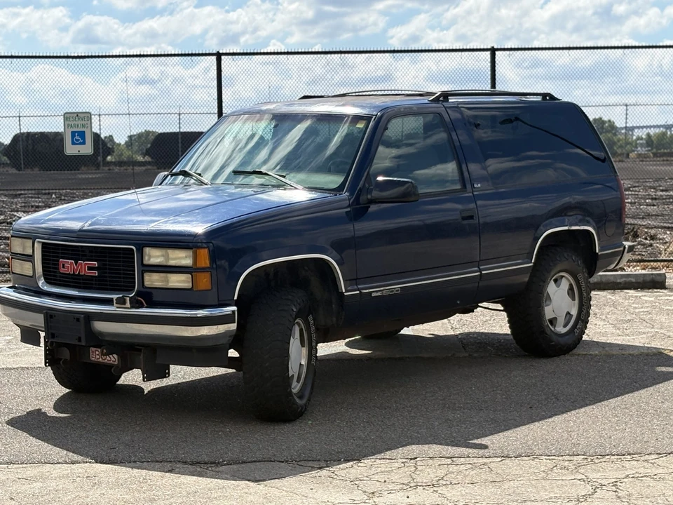 1995 GMC Yukon 1st Gen - Image 5 of 31