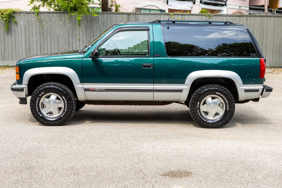 1995 GMC Yukon 1st Gen - Image 9 of 31
